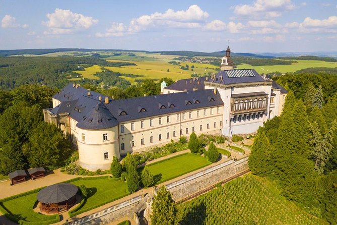 Private Transfer From Prague to Nuremberg With 2h of Sightseeing - The Sum Up