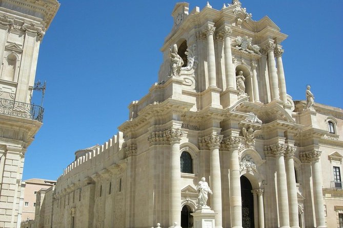 Private Walking Tour of Ortigia and Private Boat Tour With Food and Wine - The Sum Up
