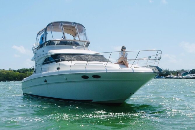 Rent a Private 46ft Yacht in Cancun Bay - Personalized Experiences and Special Events