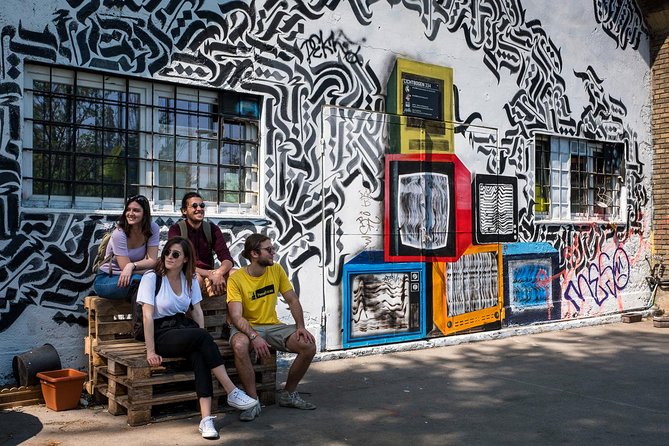 Street Art Tour in Vienna - Taking in Local Culture and Cuisine