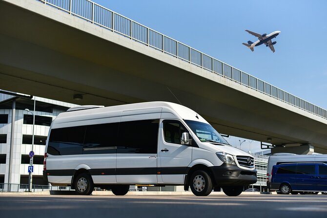 Airport Transfer to Hotels in Punta Cana - Key Points
