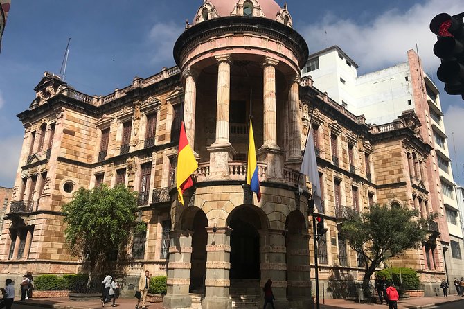All You Need to Know About Cuenca in a Smooth Walk in the Historic District - About Your Stay