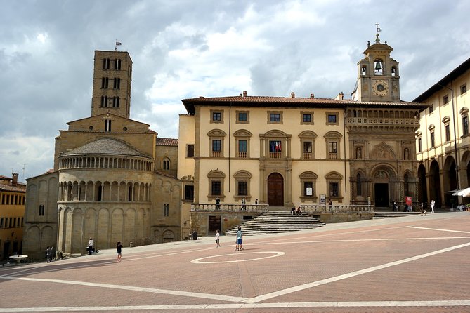 Arezzo Private Tour With Official Guide - Good To Know