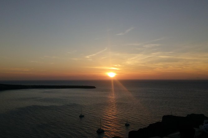 Blue Dome and Oia Sunset Small Group Transfer - Good To Know