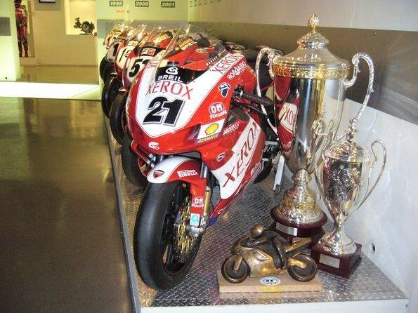 BOLOGNA BEST: LamboMuseum, Ducati Factory&Museum, Balsamic&lunch - Tour Overview
