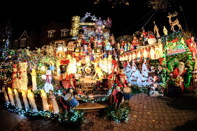 Brooklyn Christmas Decorations Guided Tour in French - Good To Know