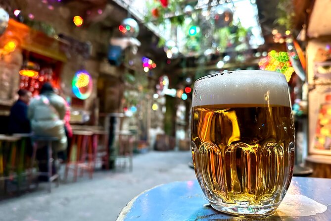 Budapest Urban Art - Private Street Art Tour With a Drink in a Ruin Bar - Tour Overview