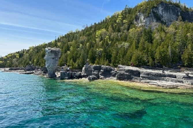 Bus to Grotto - Tobermory Flowerpot Island Cruise Bruce Peninsula - Good To Know