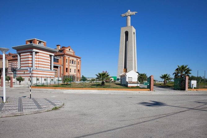 Christ the King National Sanctuary, Cape Espichel, Arrábida Natural Park ... - Key Points