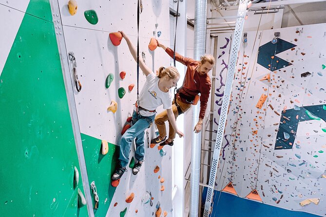 Climbing in Mørkvedhallen Climbing Center - Good To Know