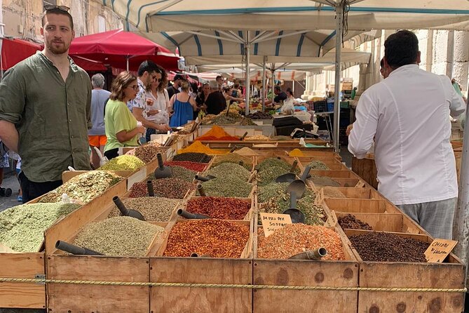 Cooking Class and Shopping at the Ortigia Market - Overview of the Ortigia Market