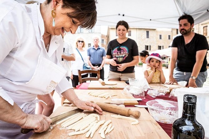 Cooking Class at the Farm in Tuscany - Good To Know