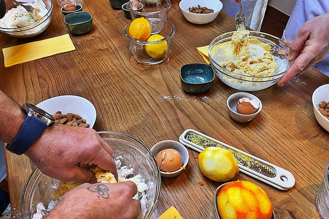 Cooking Class Cantuccini and Vin Santo - Key Points