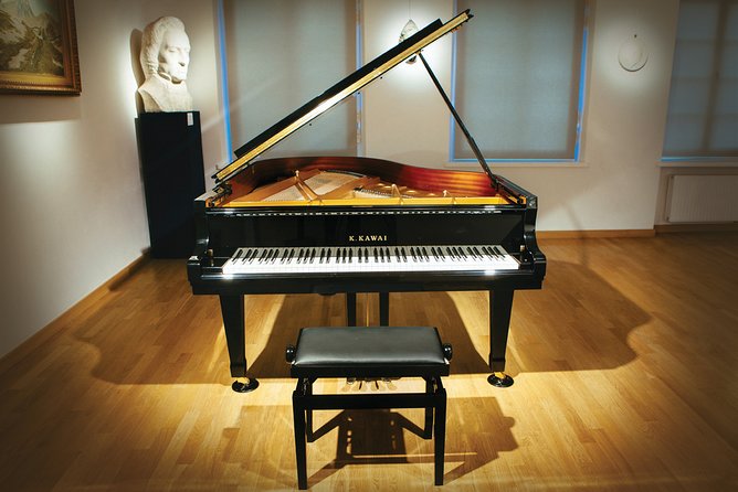 Daily Live Piano Chopins Concerts at 6:30 Pm in the Warsaw Archdiocese Museum - Good To Know