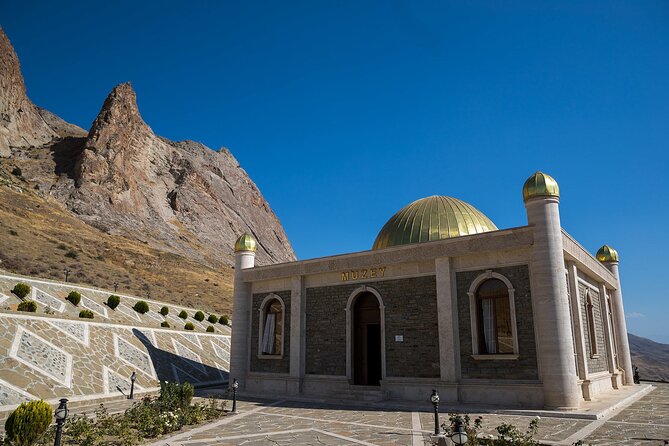 Day Tour From Nakhchivan to Alinja Castle, Ashabi Kahf and Khanegah Tomb - Good To Know