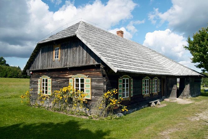 Day Tour Out of Vilnius: Paneriai Holocaust Park,Trakai Castle, Rumsiskes Museum - Good To Know