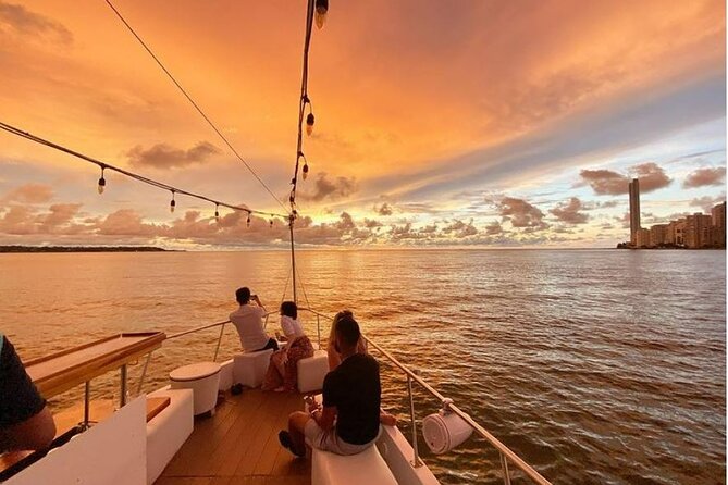 Dinner in the Bay of Cartagena on a Luxury Yacht Sibarita Master - About Your Stay
