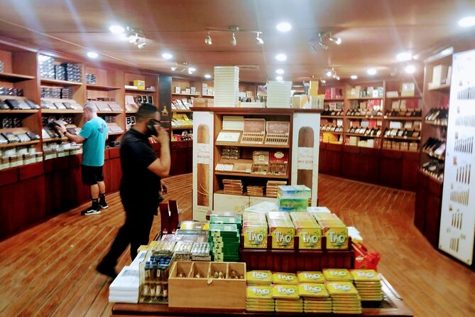 Don Lucas Cigars Factory Store and Souvenirs Guided Tour - Good To Know