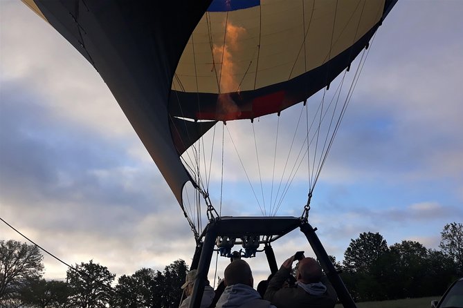Exclusive Sunrise Balloons Ride in Tuscany - Activity Overview