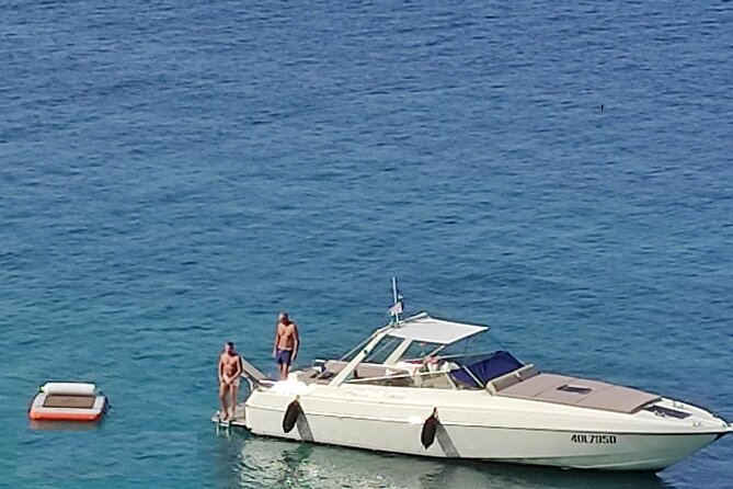 Exit in Private Boat, Sunset and Dinner on the Island of Tavolara - Key Points