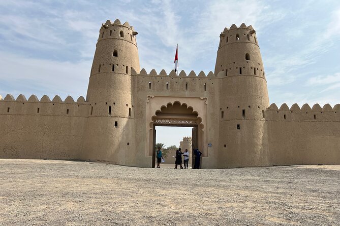 Full Day Al Ain City Tour With Lunch - Good To Know