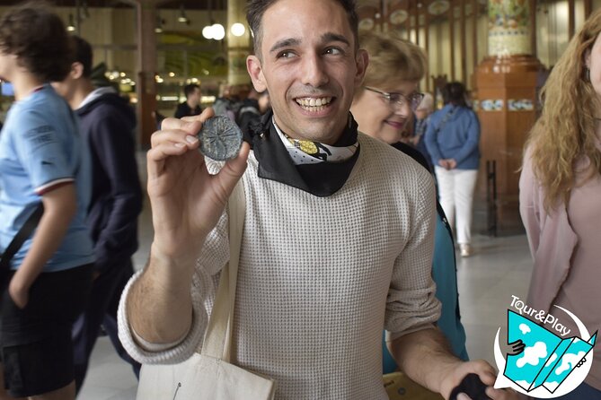 Games and History Walking Tour in the Center of Valencia - Meeting and End Points