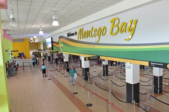 Grandiosa Hotel Private Airport Transfer - Key Points