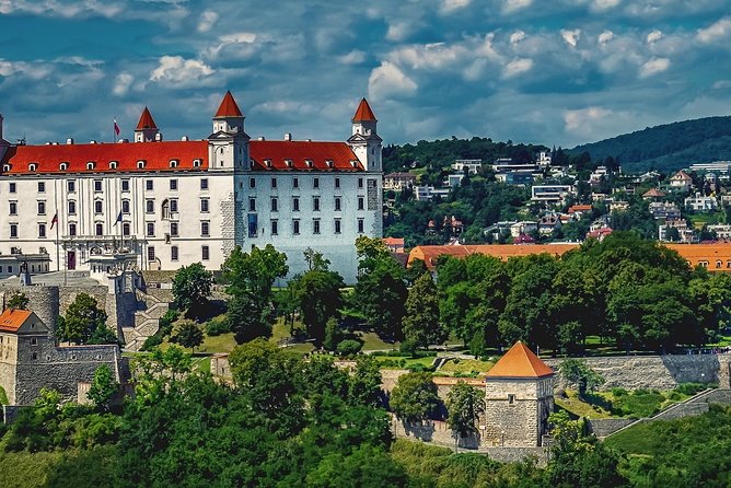Great Bratislava City Tour - Presporacik Oldtimer - Key Points