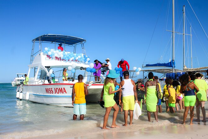 Jelouma Party Boat Bavaro Punta Cana - Inclusions