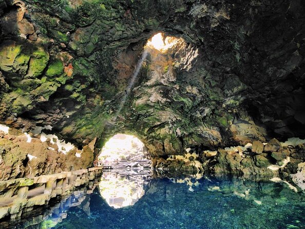 Lanzarote Grand Excursion With Timanfaya and Jameos Del Agua Entrance - Good To Know