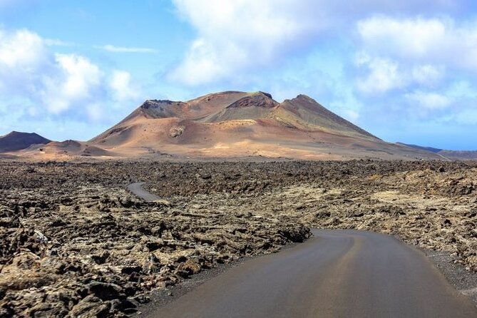 Lanzarote Volcanoes Tour Departing From Fuerteventura - Tour Overview