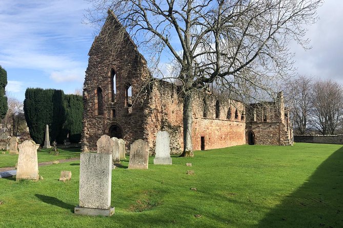 Legendary Loch Ness and Urquhart Castle Tour - Highlights of the Journey