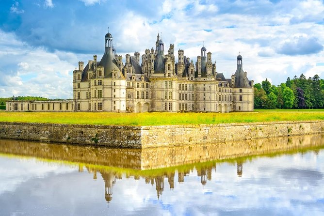 Loire Valley Day Tour From Paris - Good To Know