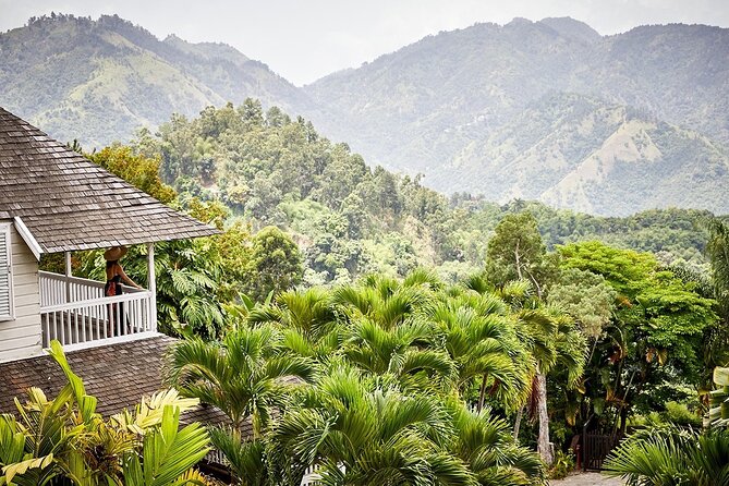 MBJ Airport to Strawberry Hill Hotel & Spa Transfer - Key Points