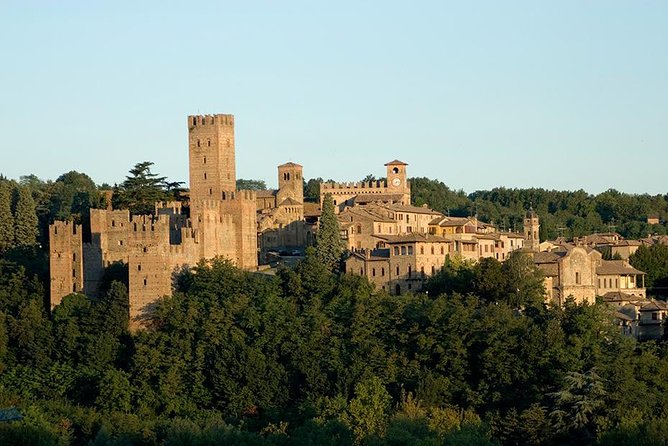 Medieval Villages Tour & Cremona Stradivaris Town, From Milan - Good To Know