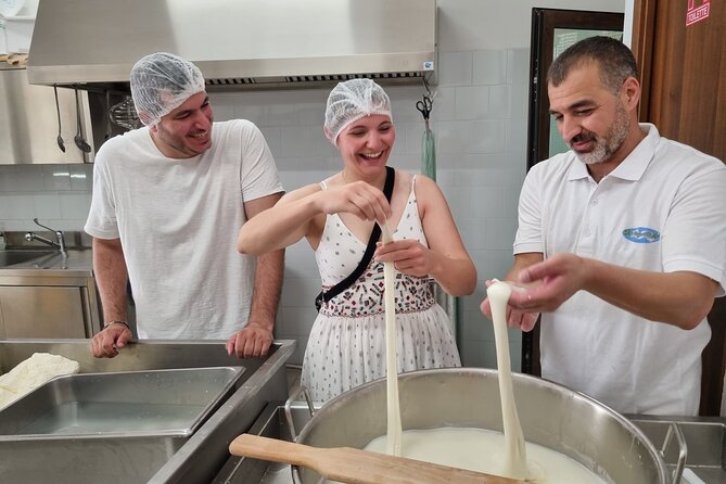 Mozzarella Live Show & Tasting in a Cheese Factory - Key Points