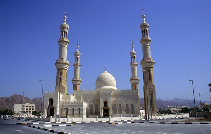 Musandam Dibba Cruise Tour With Lunch and Snorkelling From Dubai - Good To Know