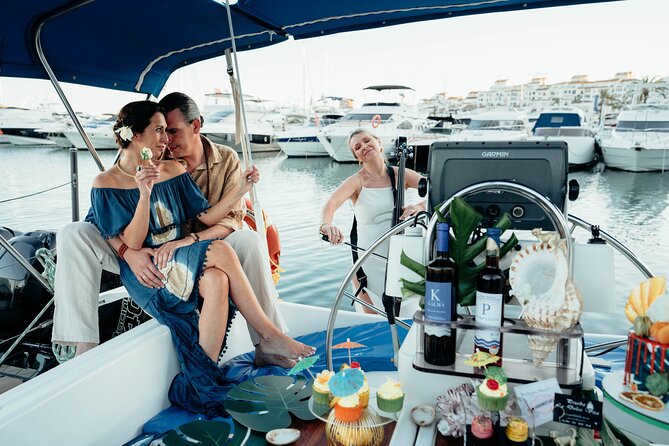 Navigation: Private Sailboat Marbella Banús. Dolphin Search - Meeting and Pickup Details