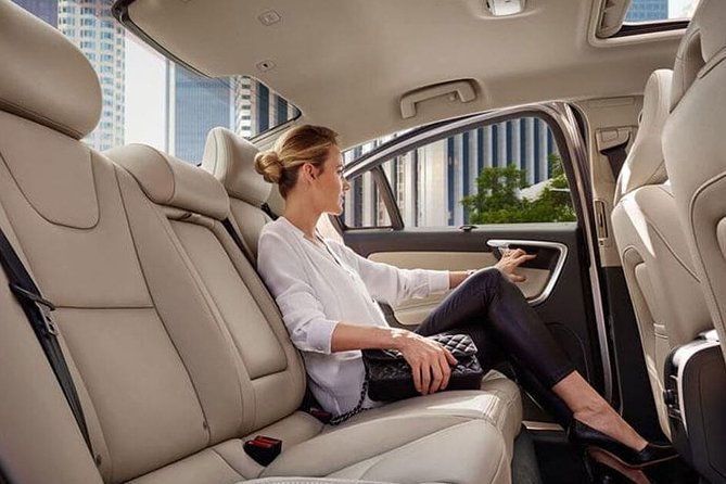 Niagara Falls or Pearson Airport Toronto Executive Black Car Service - Good To Know