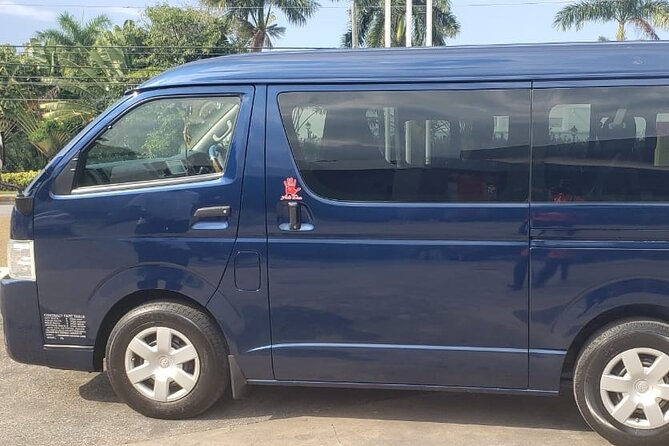 Ocho Rios Hotels Shared Shuttle From Montego Bay Airport: 1-Way or Round-Trip - Service Overview