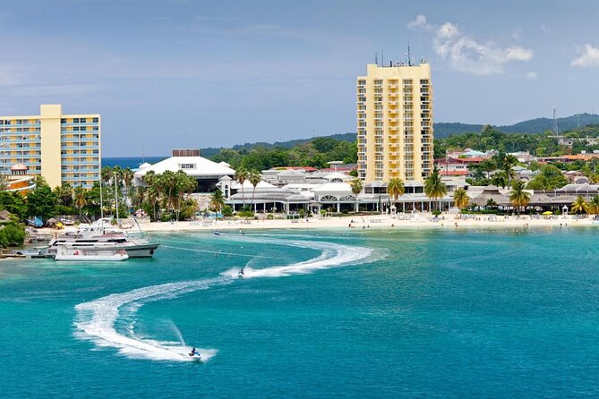 Ocho Rios Sunset Catamaran Cruise With Dinner - Key Points