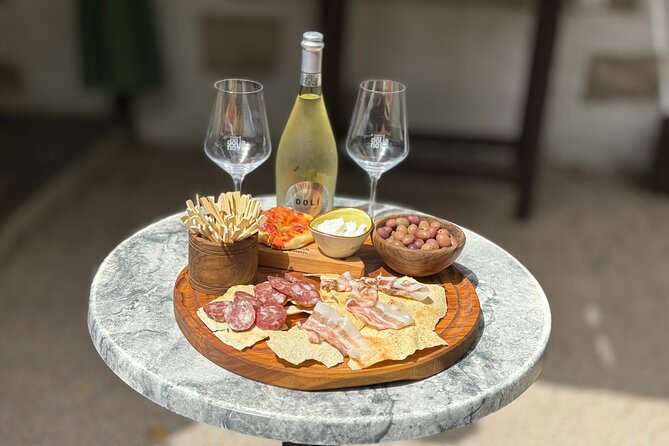 Olive Oil Museum: Extravirgin Lesson With Food and Wine Tasting - What to Expect