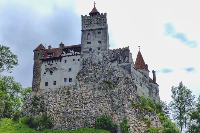 Painted Monasteries of Bucovina & Transylvania Citadels (4 Days Private Tour) - Accommodation and Meals