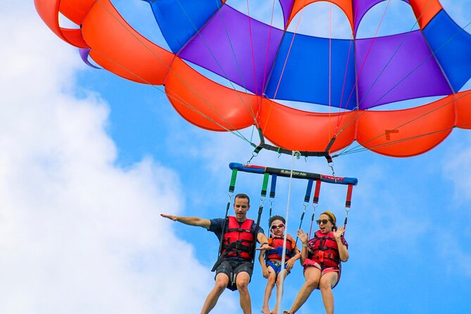 Parasailing Adventure in Aruba - Good To Know