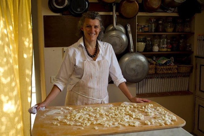 Pasta and Pizza Cooking Class in Cortona - Good To Know