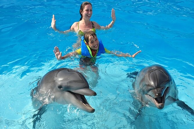 Photo Session With Dolphins With Transfer in Hurghada - Good To Know