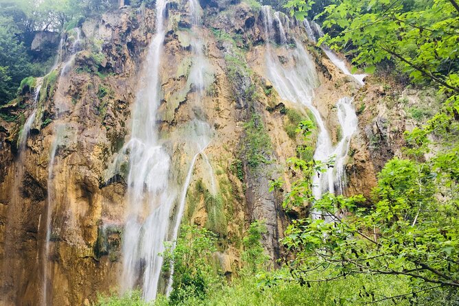 Plitvice Lakes Private Tour From Zagreb - Key Points