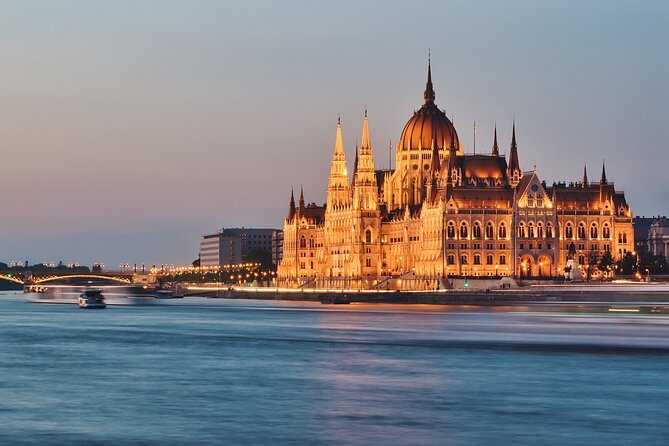 Prague to Budapest - Private Transfer With 2 Hours of Sightseeing - Key Points