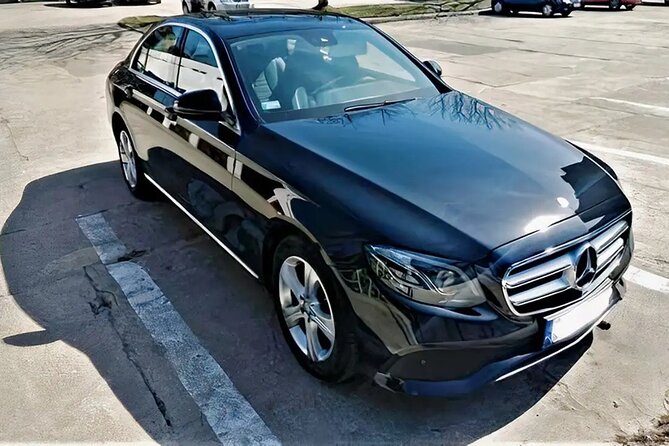 Premium Warsaw Modlin Airport (WMI) Private Transfer - Service Overview
