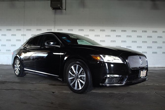 Private 4-Door Lincoln Limo Transfer Review - Service Details
